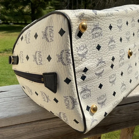 MCM Authentic Vintage Monogram Boston Bag – EUC 👜 - Picture 10 of 13